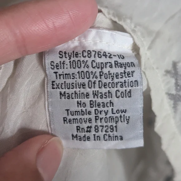 Johnny Was Floral Embroidered Tunic Top Cream Blue Grey Large - Picture 8 of 8